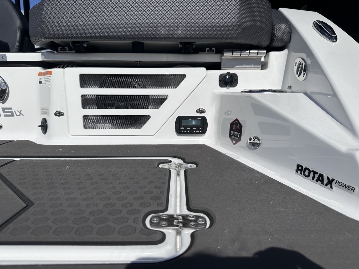 2026 SCARAB 235 LX WAKE