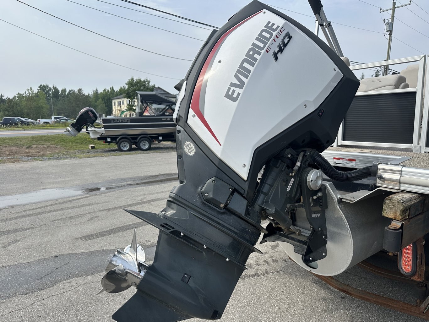 2017 BENNINGTON 22SSRX TRITOON