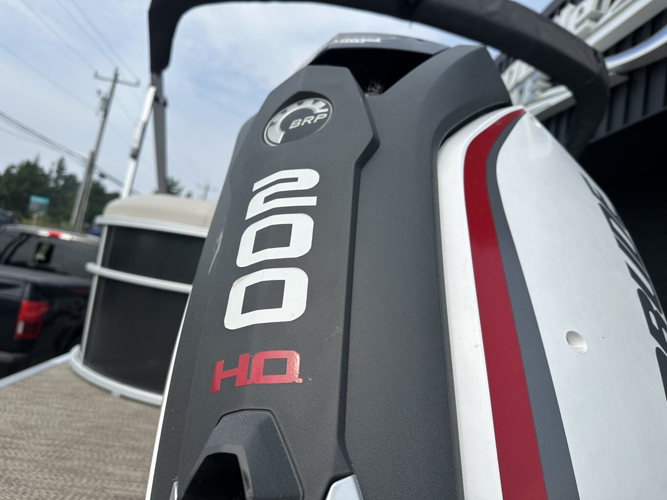 2017 BENNINGTON 22SSRX TRITOON