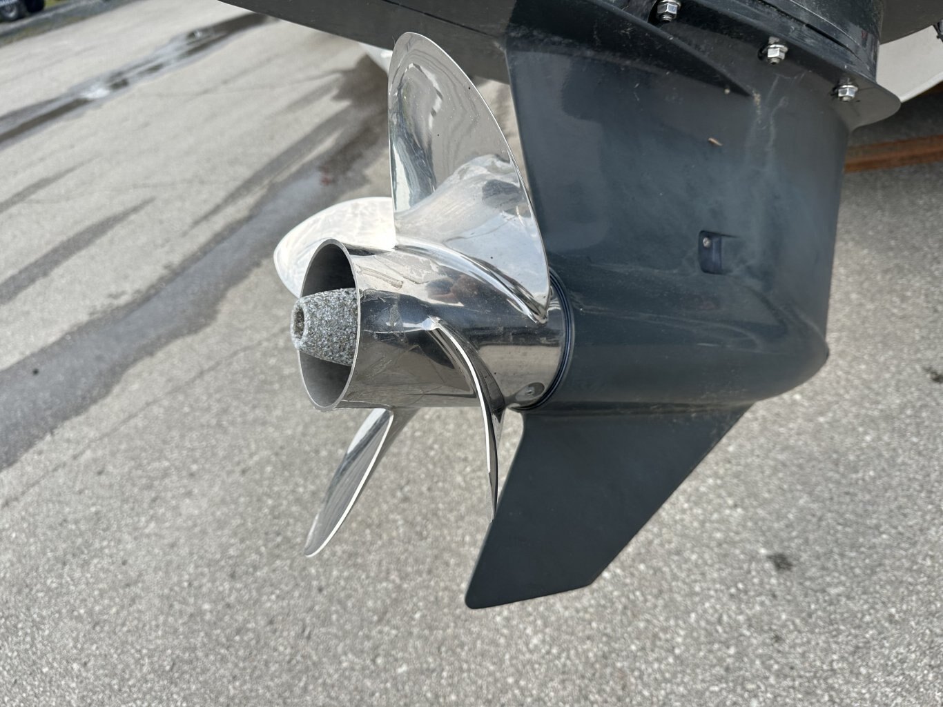 2017 BENNINGTON 22SSRX TRITOON