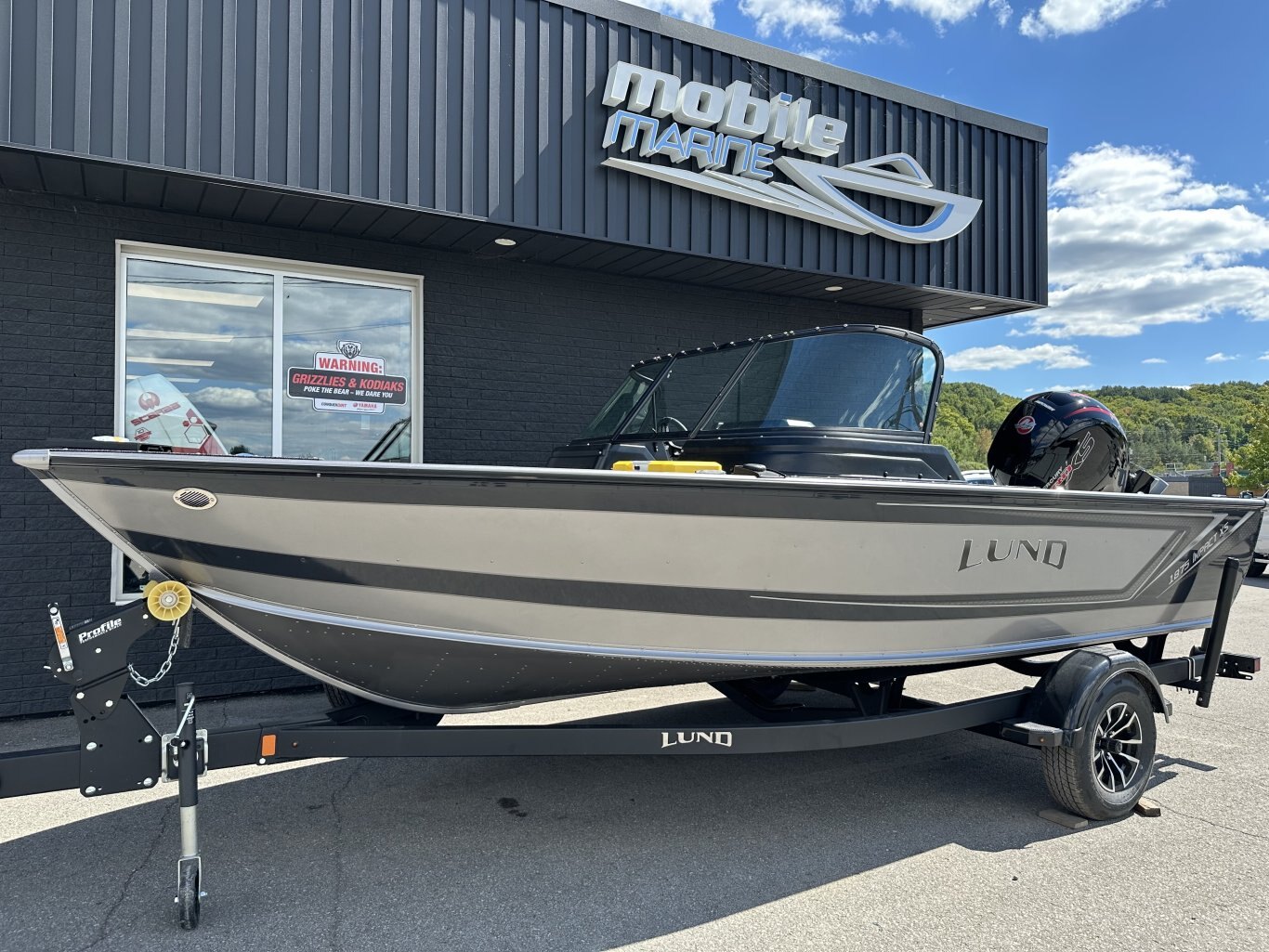 2026 LUND IMPACT XS 1875 MERCURY 150HP PRO XS