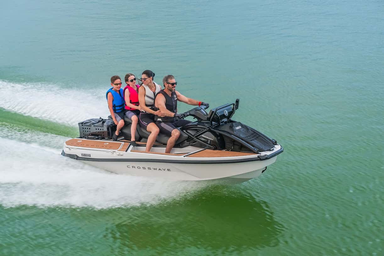 2026 Yamaha Crosswave Mist Grey