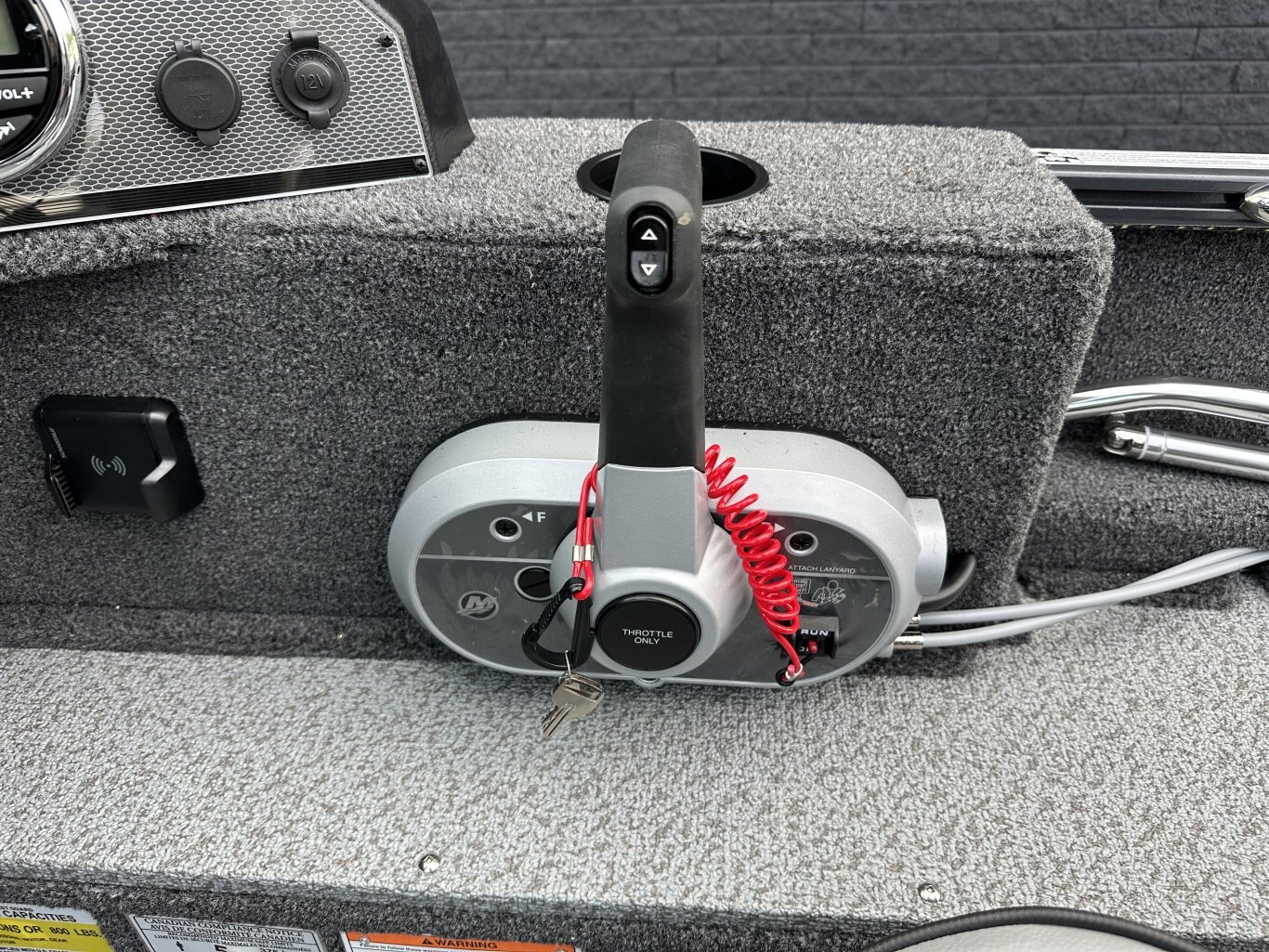 2026 LUND REBEL 1650 XL SPORT MERCURY 90ELPT