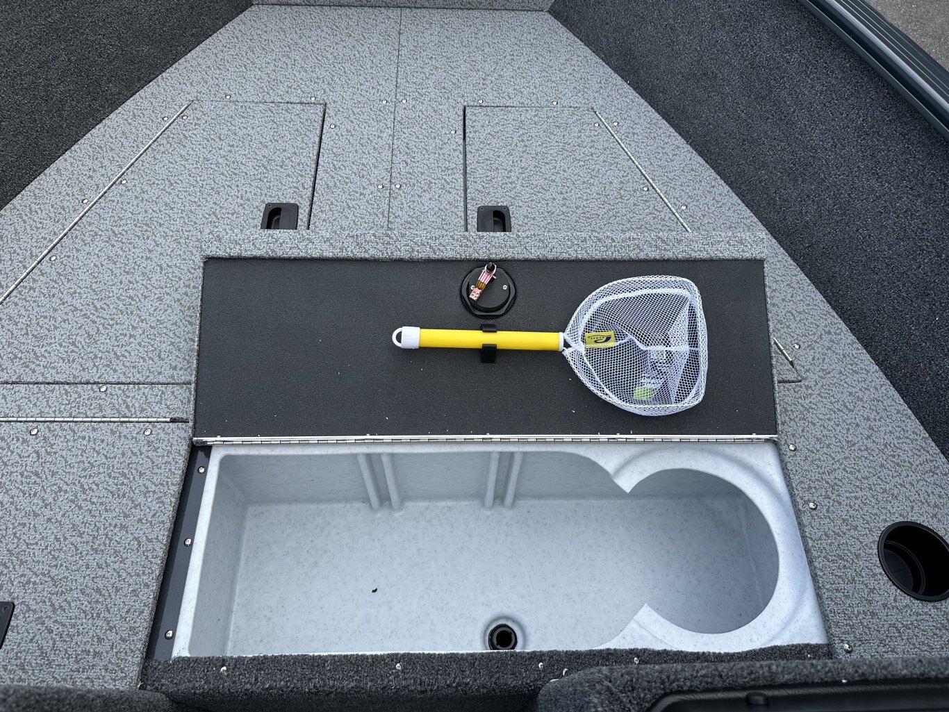 2026 LUND REBEL 1650 XL SPORT MERCURY 90ELPT