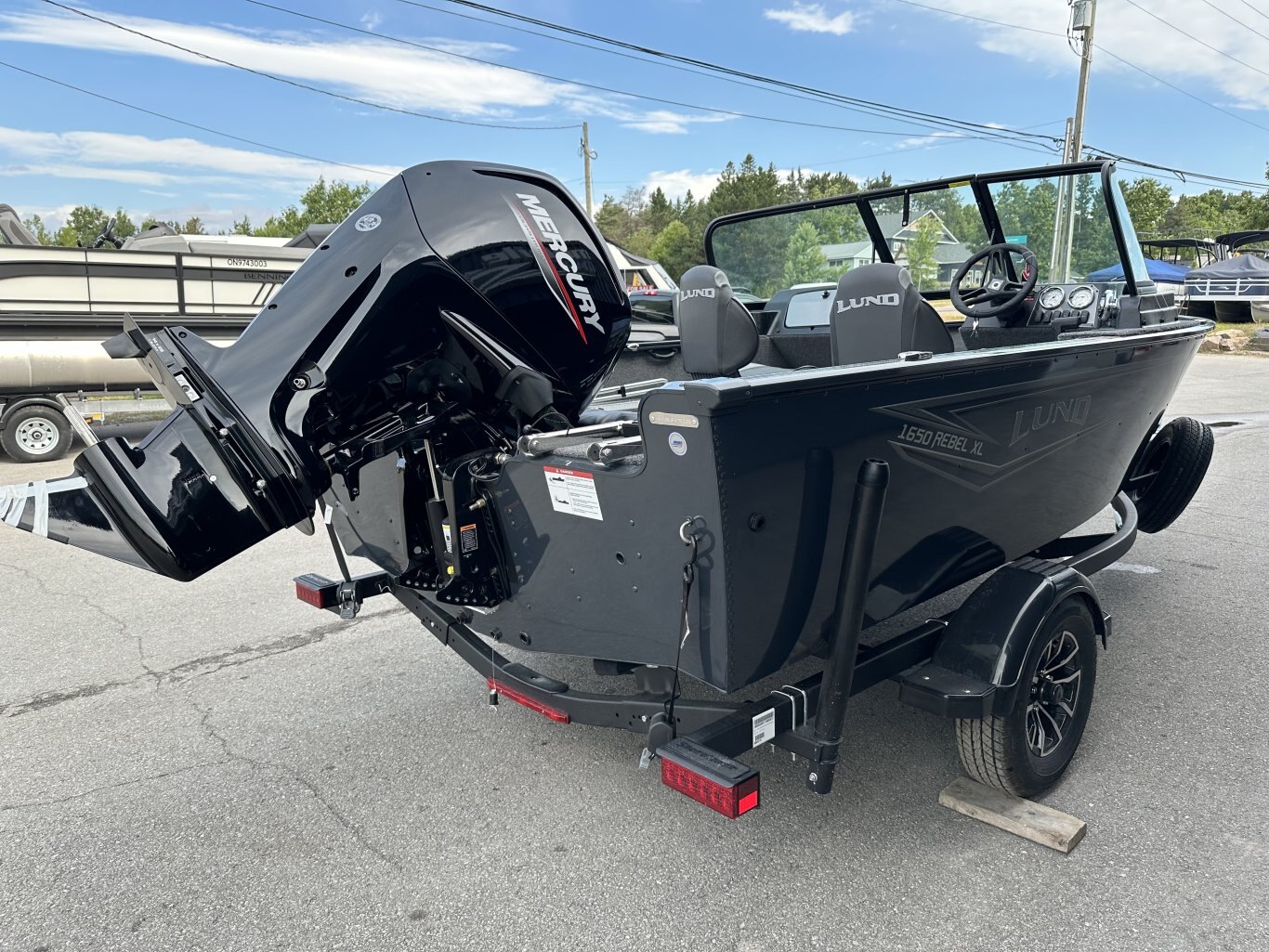 2026 LUND REBEL 1650 XL SPORT MERCURY 90ELPT