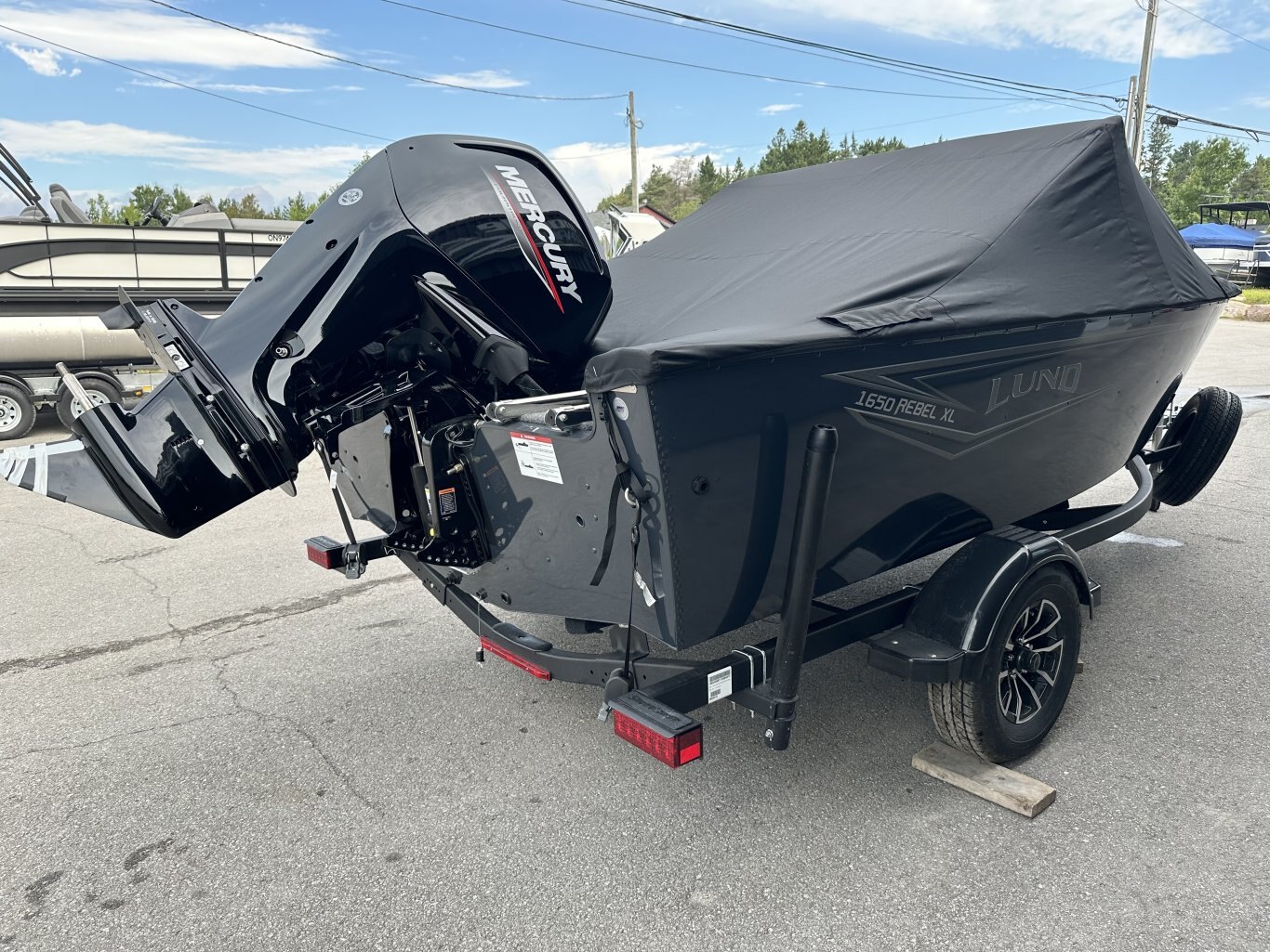 2026 LUND REBEL 1650 XL SPORT MERCURY 90ELPT