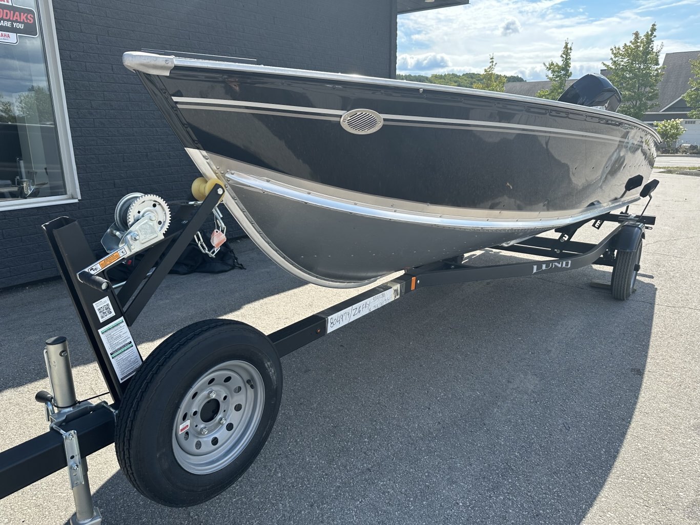 2026 LUND 1600 FURY TILLER MERCURY 40HP