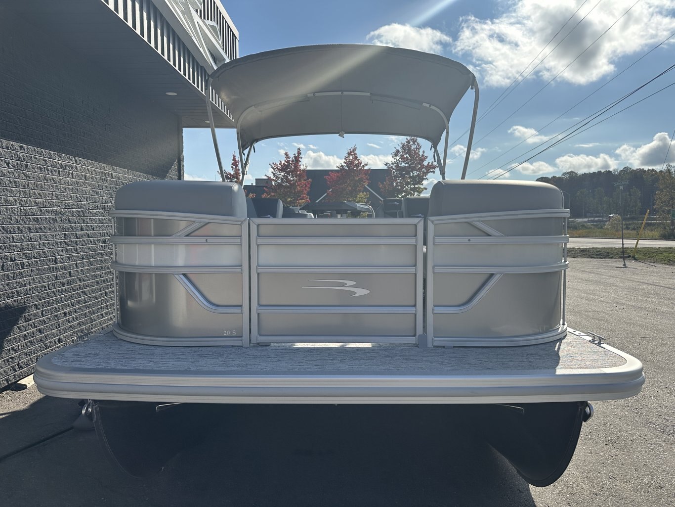 2026 BENNINGTON 20SSRSE YAMAHA F90LB2