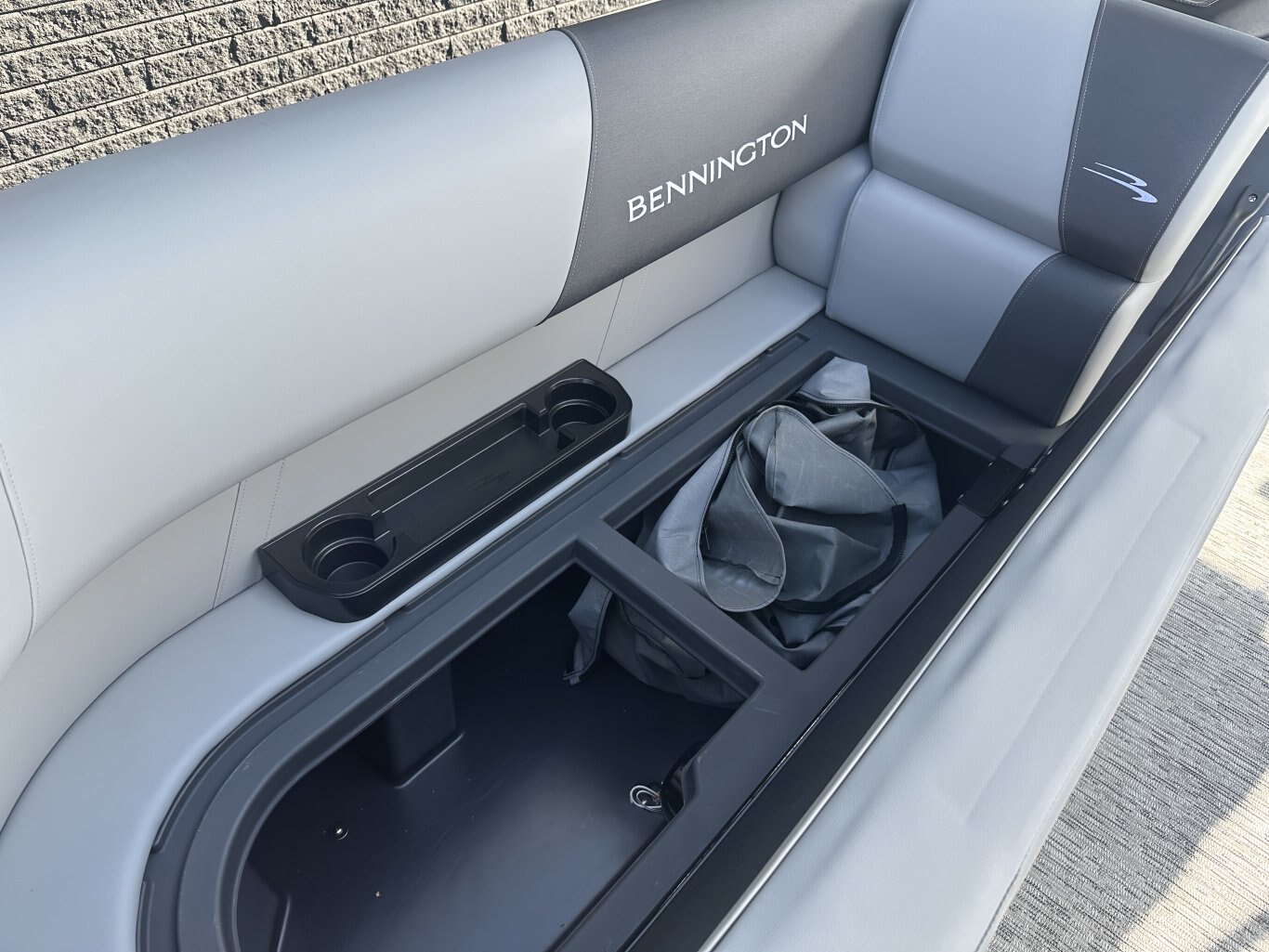 2026 BENNINGTON 20SSRSE YAMAHA F90LB2