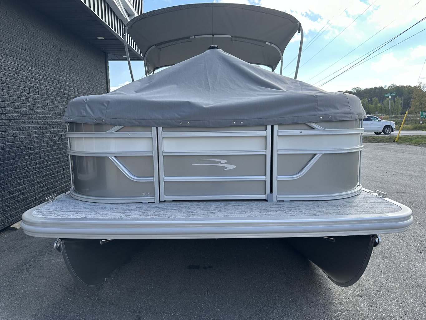 2026 BENNINGTON 20SSRSE YAMAHA F90LB2