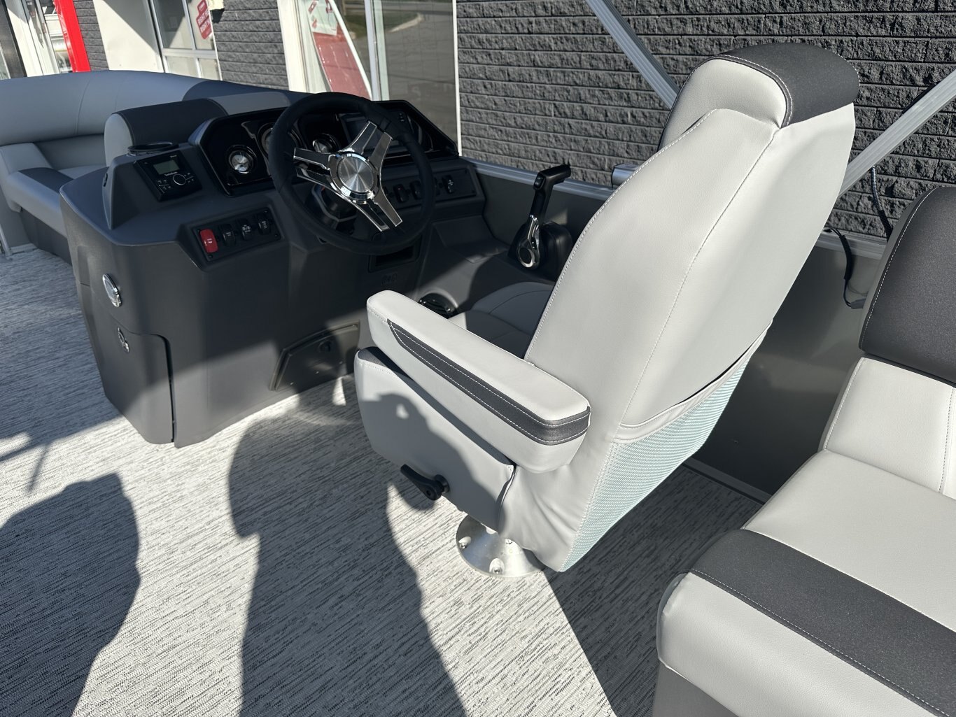 2026 BENNINGTON 20SSRSE YAMAHA F90LB2