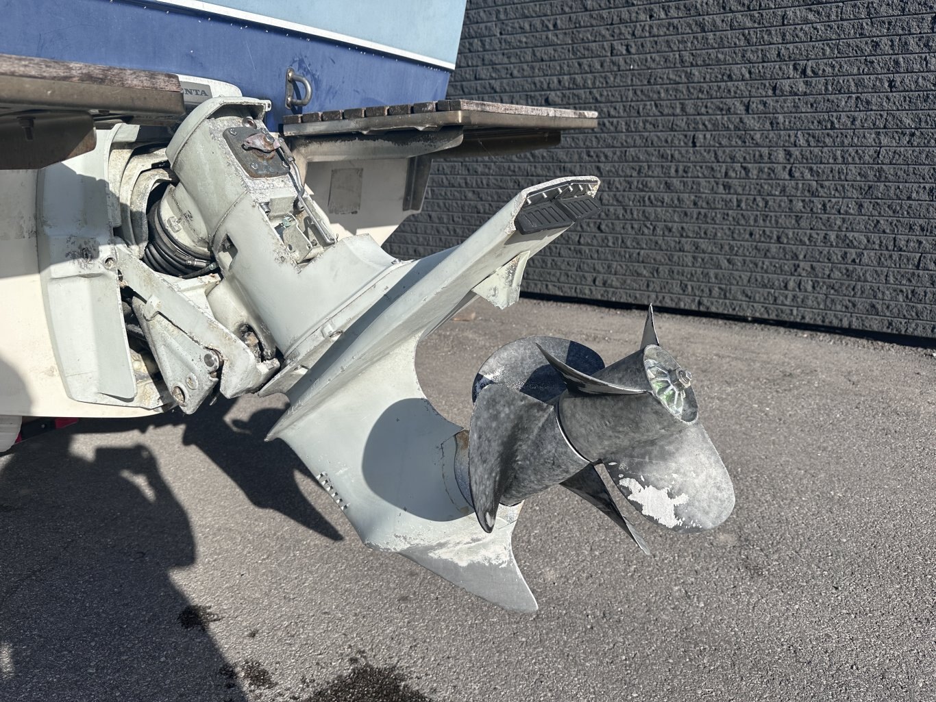 1988 COBALT NV 19 BOWRIDER