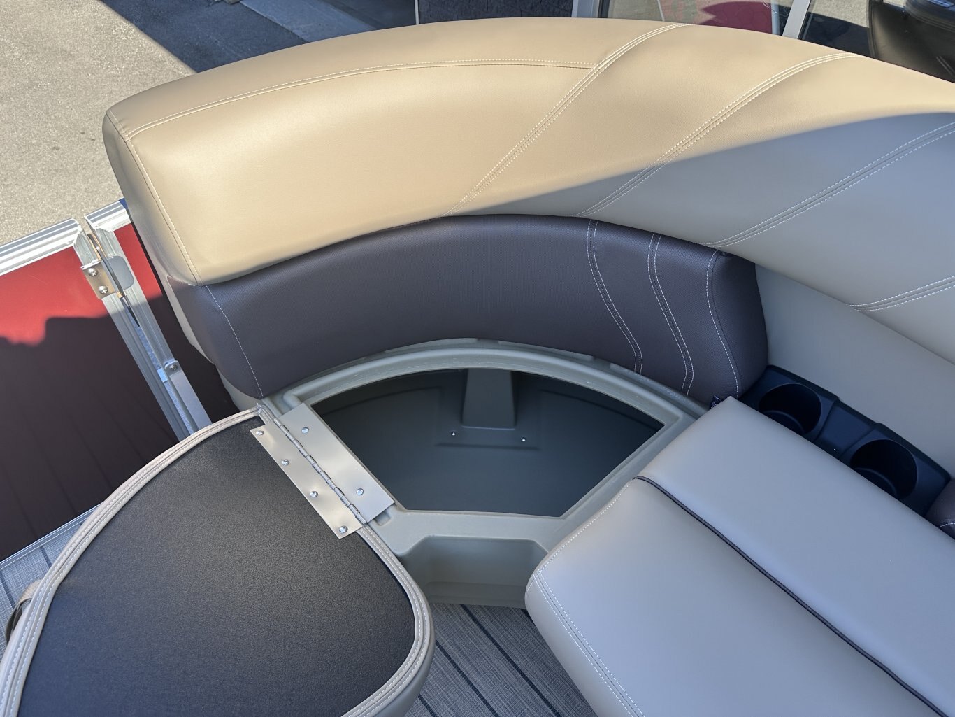 2026 Sylvan Mirage 820 CRS 115HP YAMAHA VMAX SHO