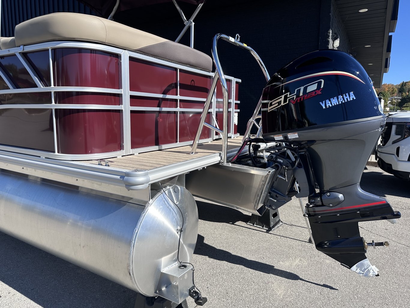 2026 Sylvan Mirage 820 CRS 115HP YAMAHA VMAX SHO