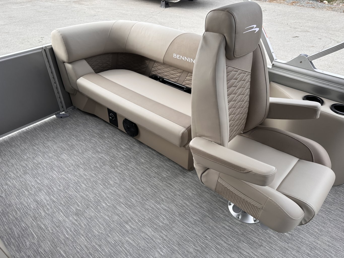 2026 Bennington 21SSR 115HP YAMAHA