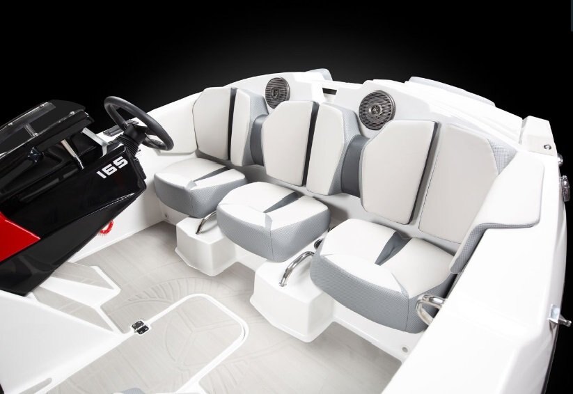 2026 Scarab 165 SE Pearl Gray