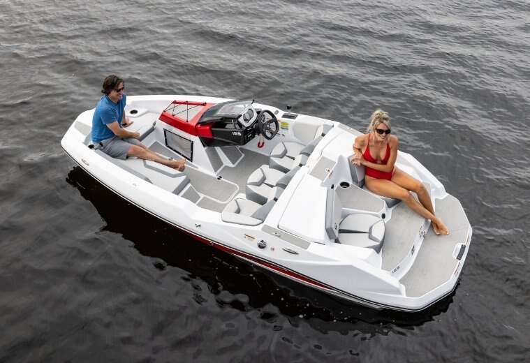 2026 Scarab 165 SE Pearl Gray