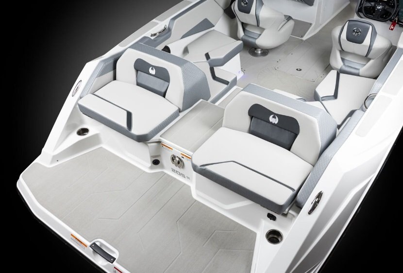 2026 Scarab 210 SE Pearl Gray