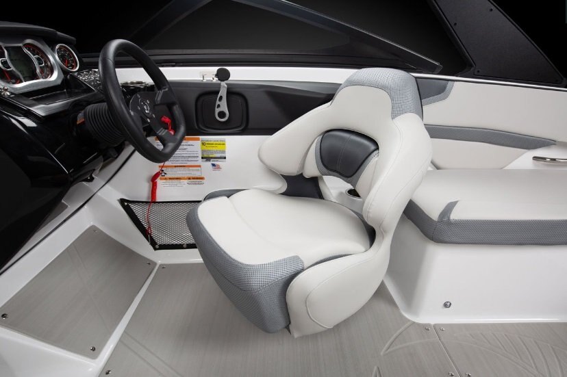 2026 Scarab 215 SE Pearl Gray