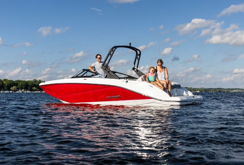 2026 Scarab 215 SE Crimson Red