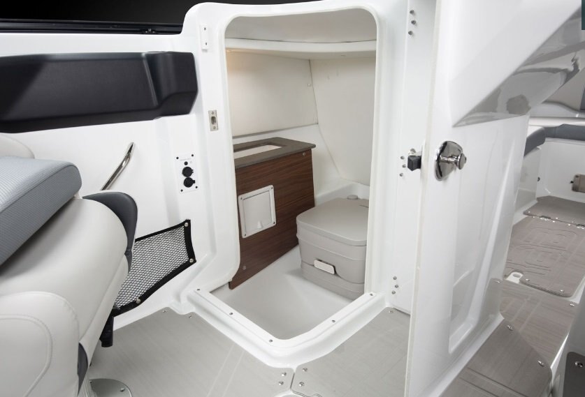 2026 Scarab 255 SE Pearl Gray