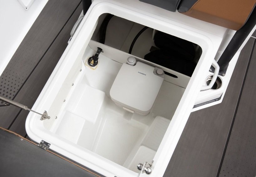 2026 Scarab 235 Open LX WAKE Black/Velocity White