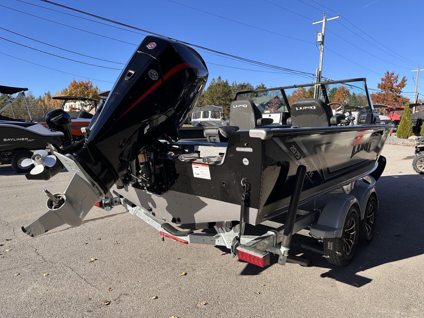 2026 LUND IMPACT XS 2075 MERCURY 200 PRO XS