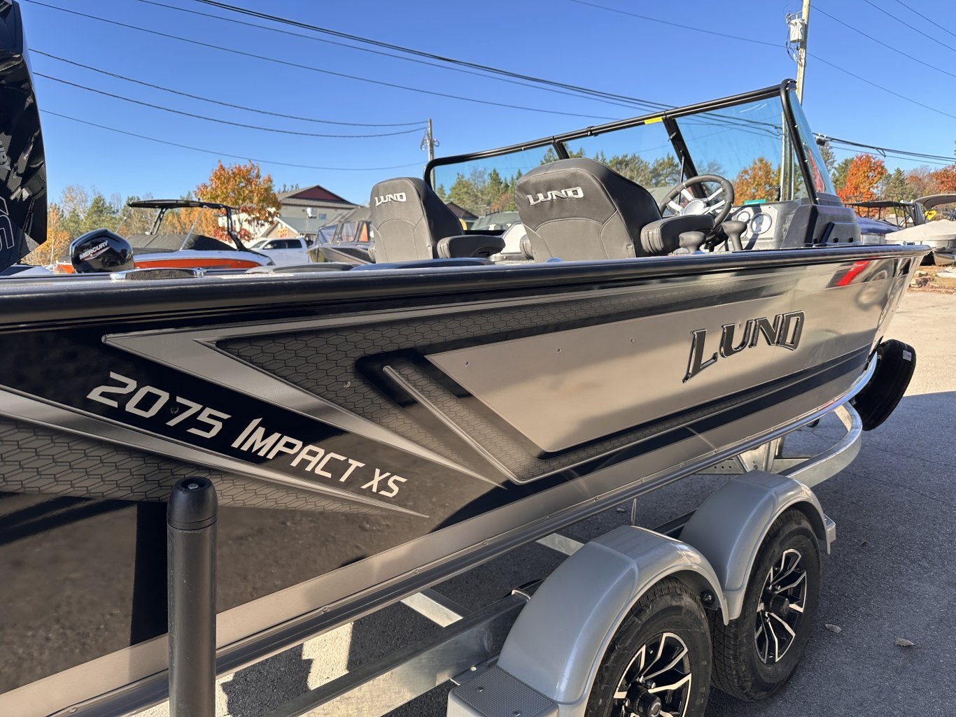 2026 LUND IMPACT XS 2075 MERCURY 200 PRO XS