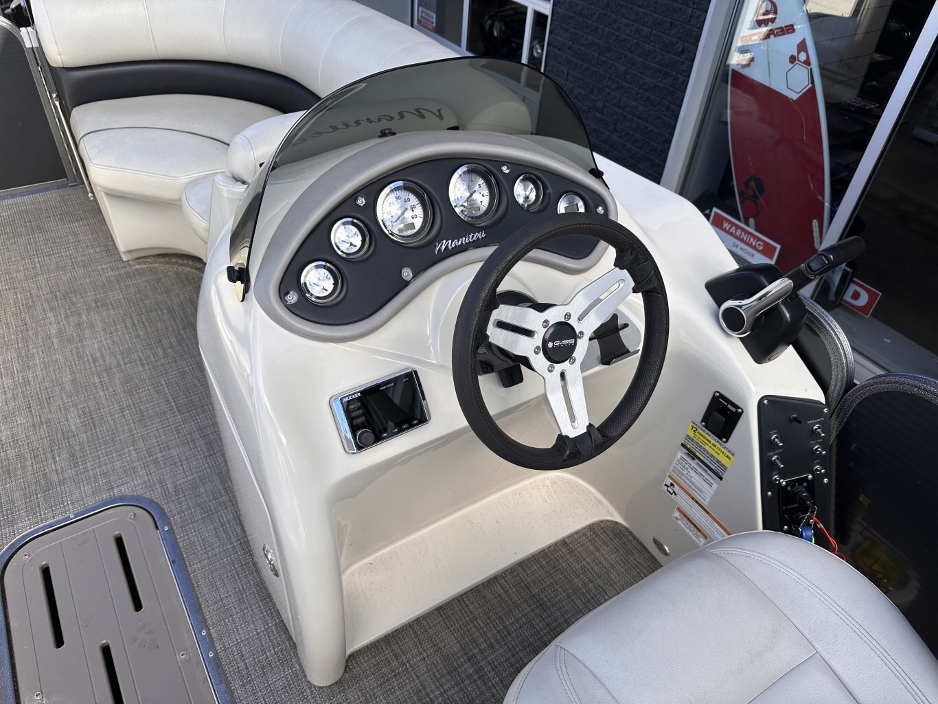 2017 MANITOU 23 OASIS