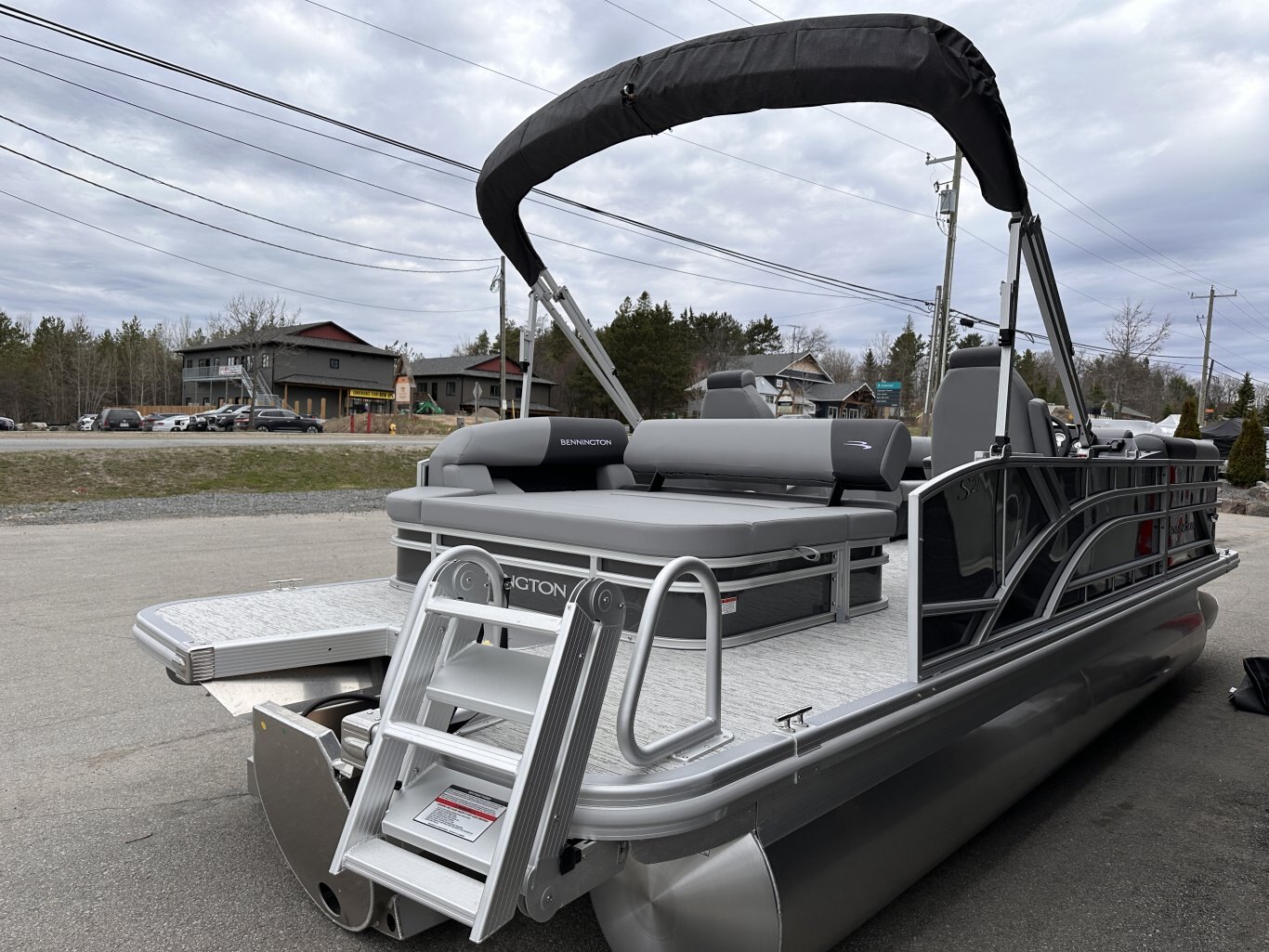 2026 BENNINGTON 21SSBSE YAMAHA VF115XB
