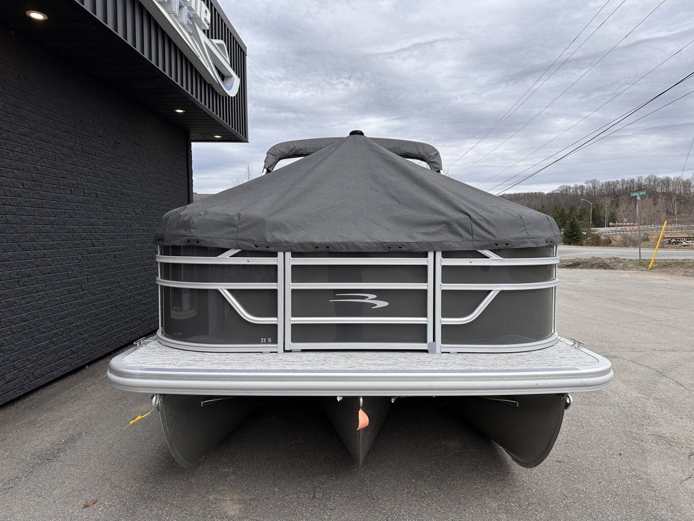 2026 BENNINGTON 21SSBSE YAMAHA VF115XB