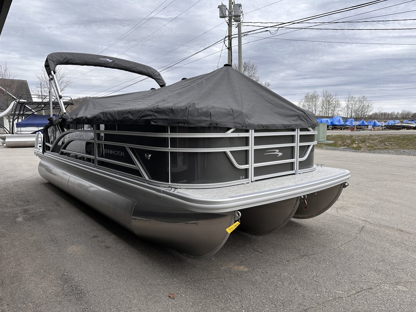 2026 BENNINGTON 21SSBSE YAMAHA VF115XB
