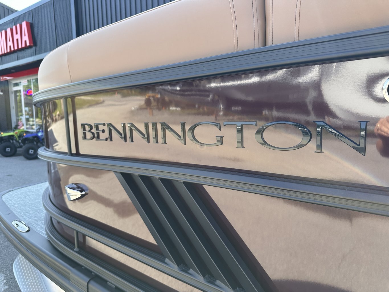 2027 Bennington 21 M CRUISE 150HP VMAX SHO