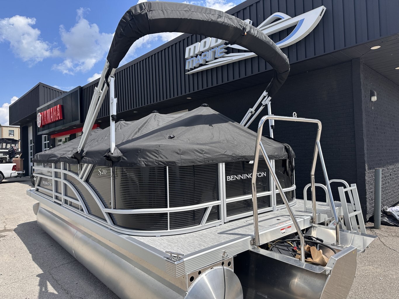 2027 Bennington S One 20 Quad Bench Yamaha F115XB