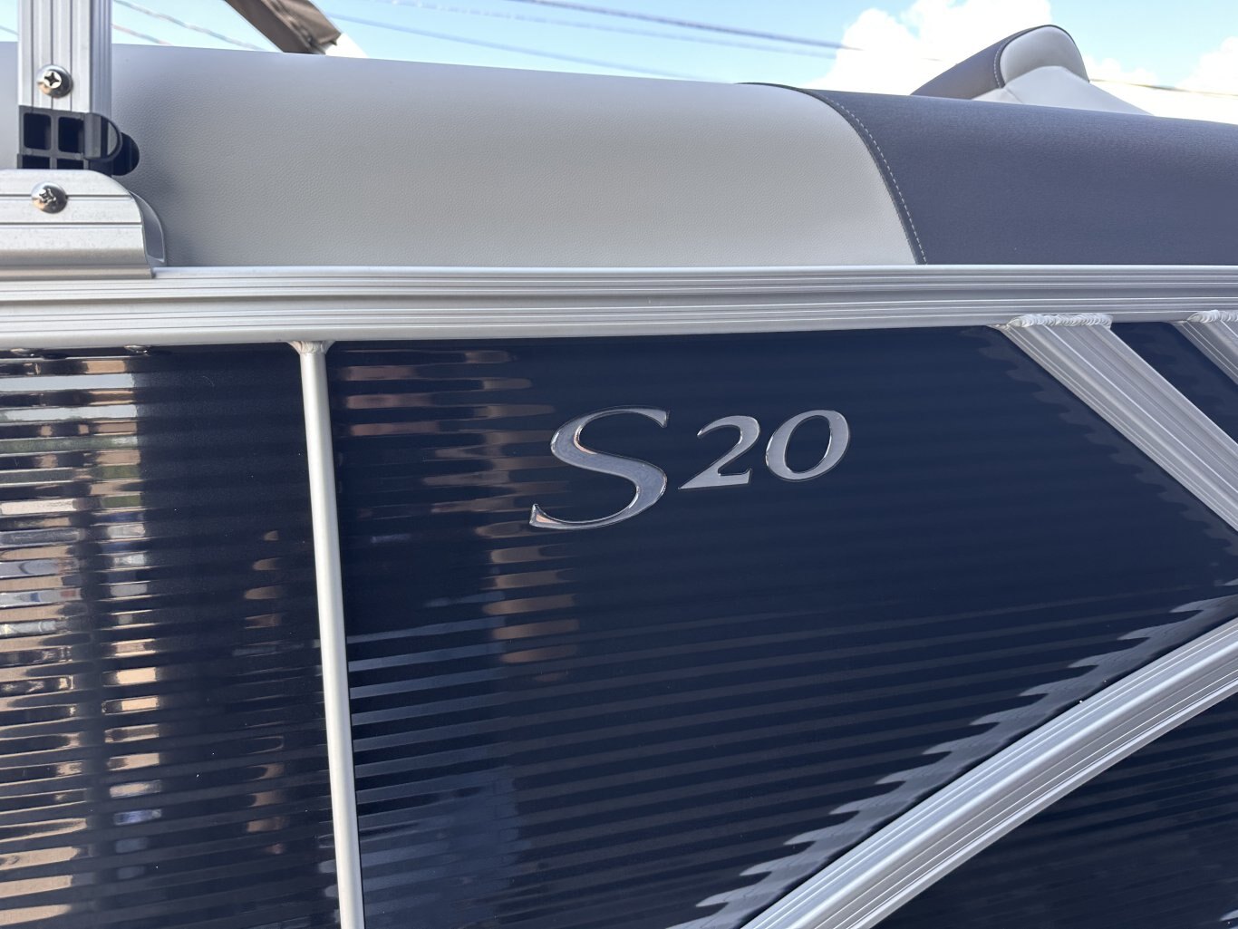 2027 Bennington S One 20 Quad Bench Yamaha F115XB