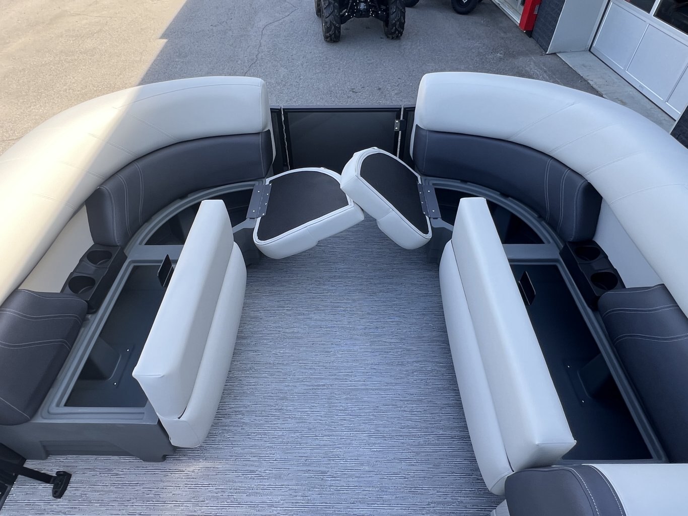 2027 SYLVAN MIRAGE 818 CRS 60HP YAMAHA T60LC