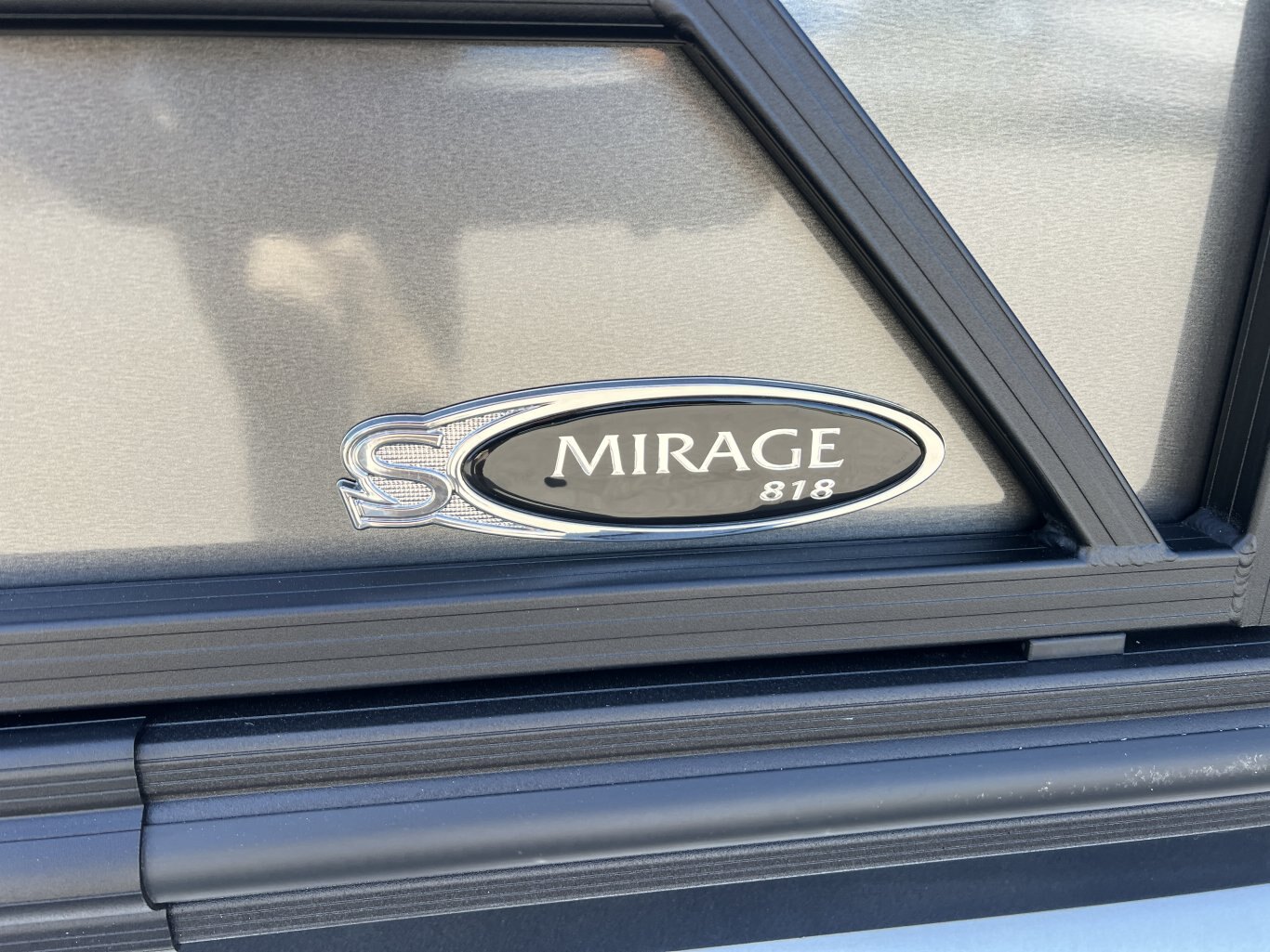2027 SYLVAN MIRAGE 818 CRS 60HP YAMAHA T60LC