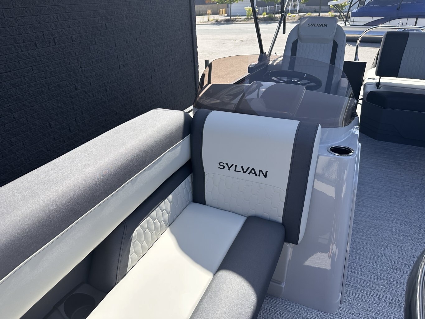 2027 SYLVAN Q 22 CLZ DH 150HP YAMAHA VF150LB