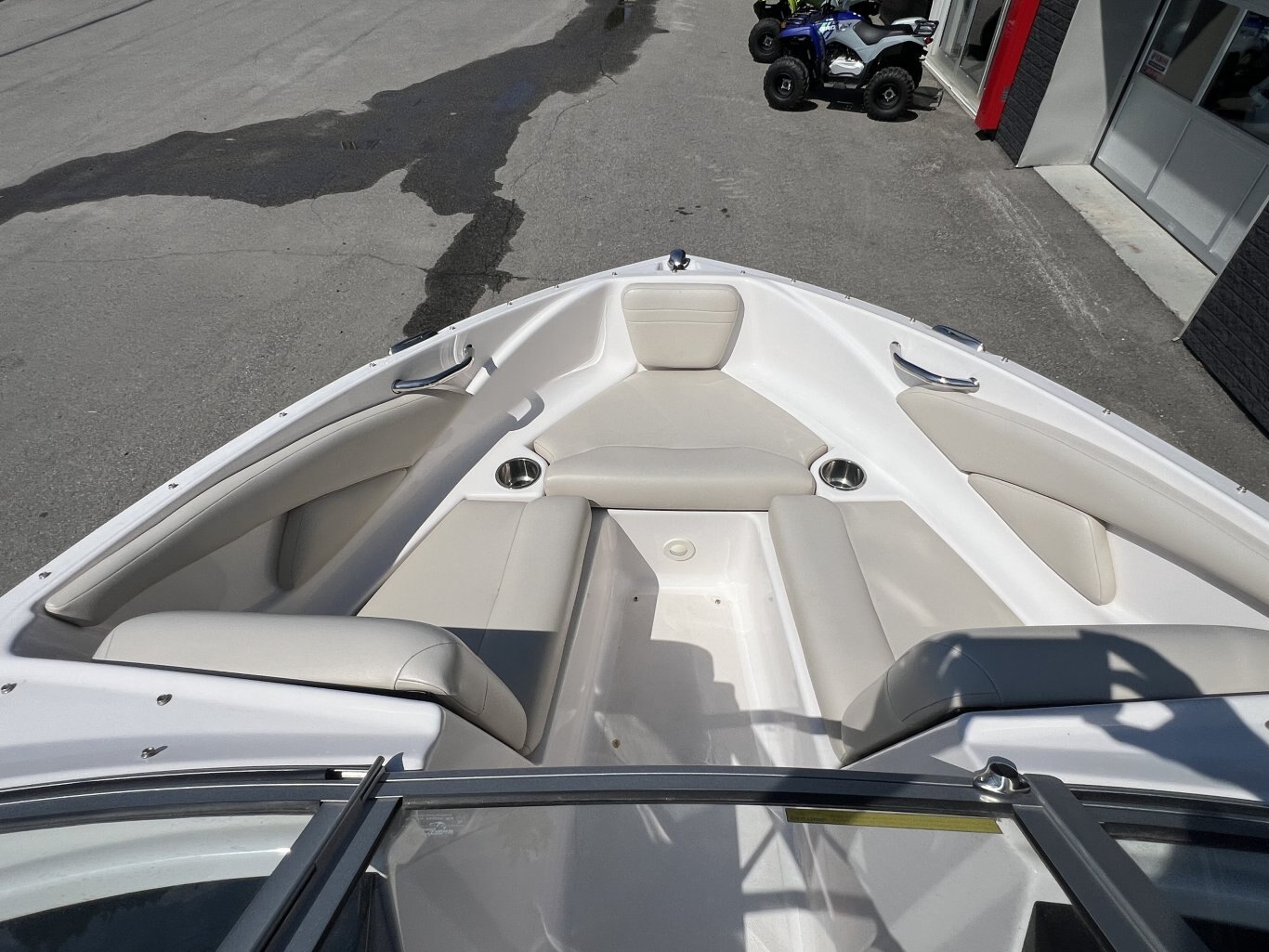 2009 REGAL 1900