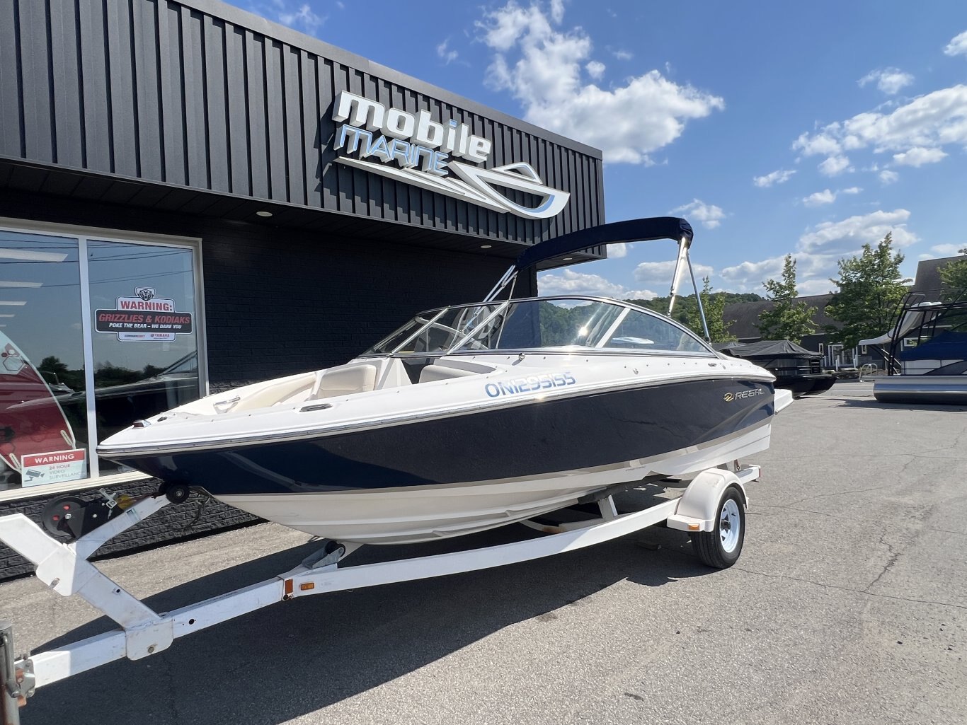 2009 REGAL 1900