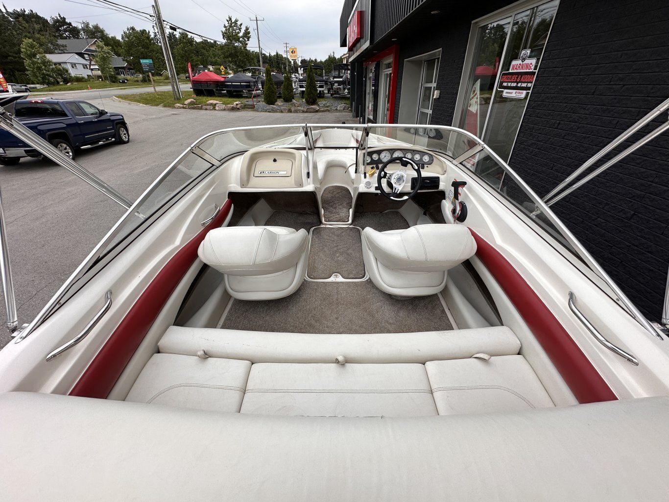 2008 Larson 18 SEI w/ 4.3L TKS Mercruiser Engine 259hrs and Trailer Incl