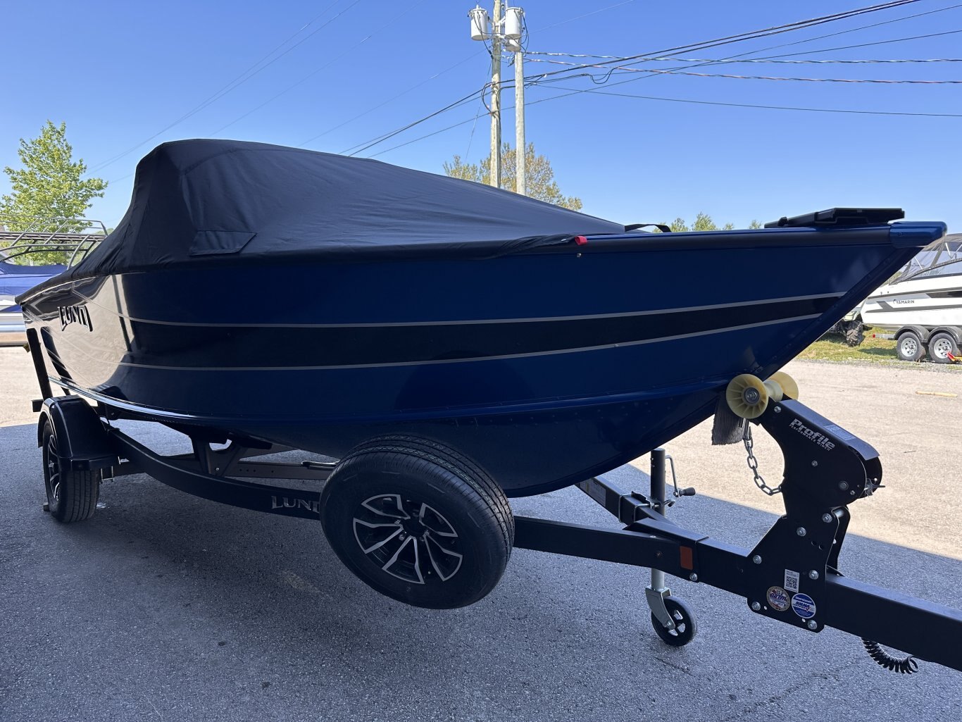 2027 Lund Crossover XS 1875 Mercury 175XL PRO XS
