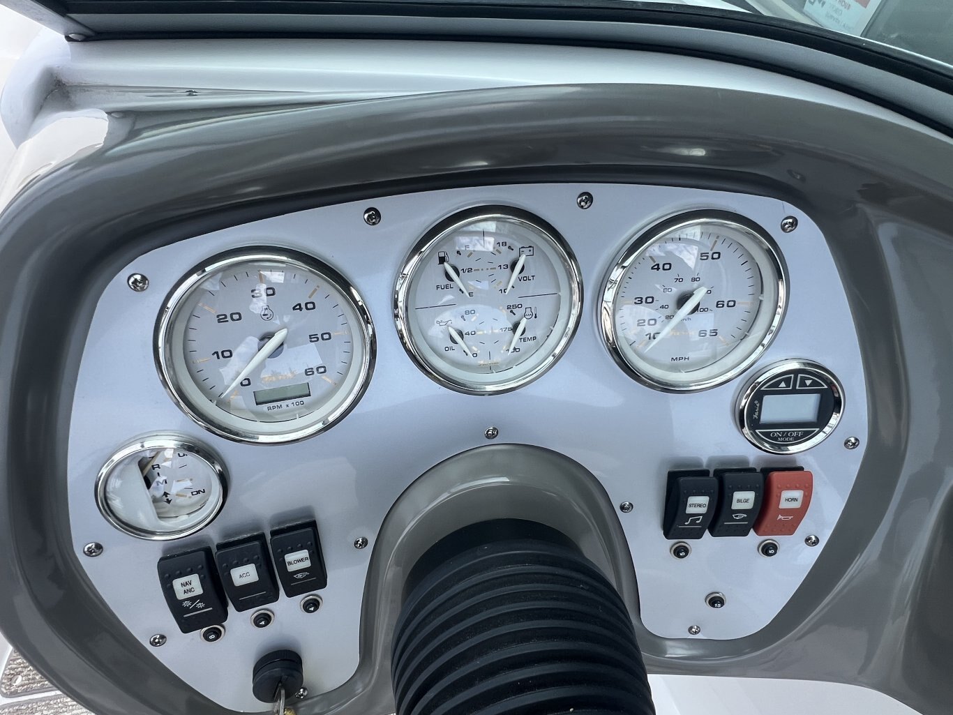2013 Rinker 186