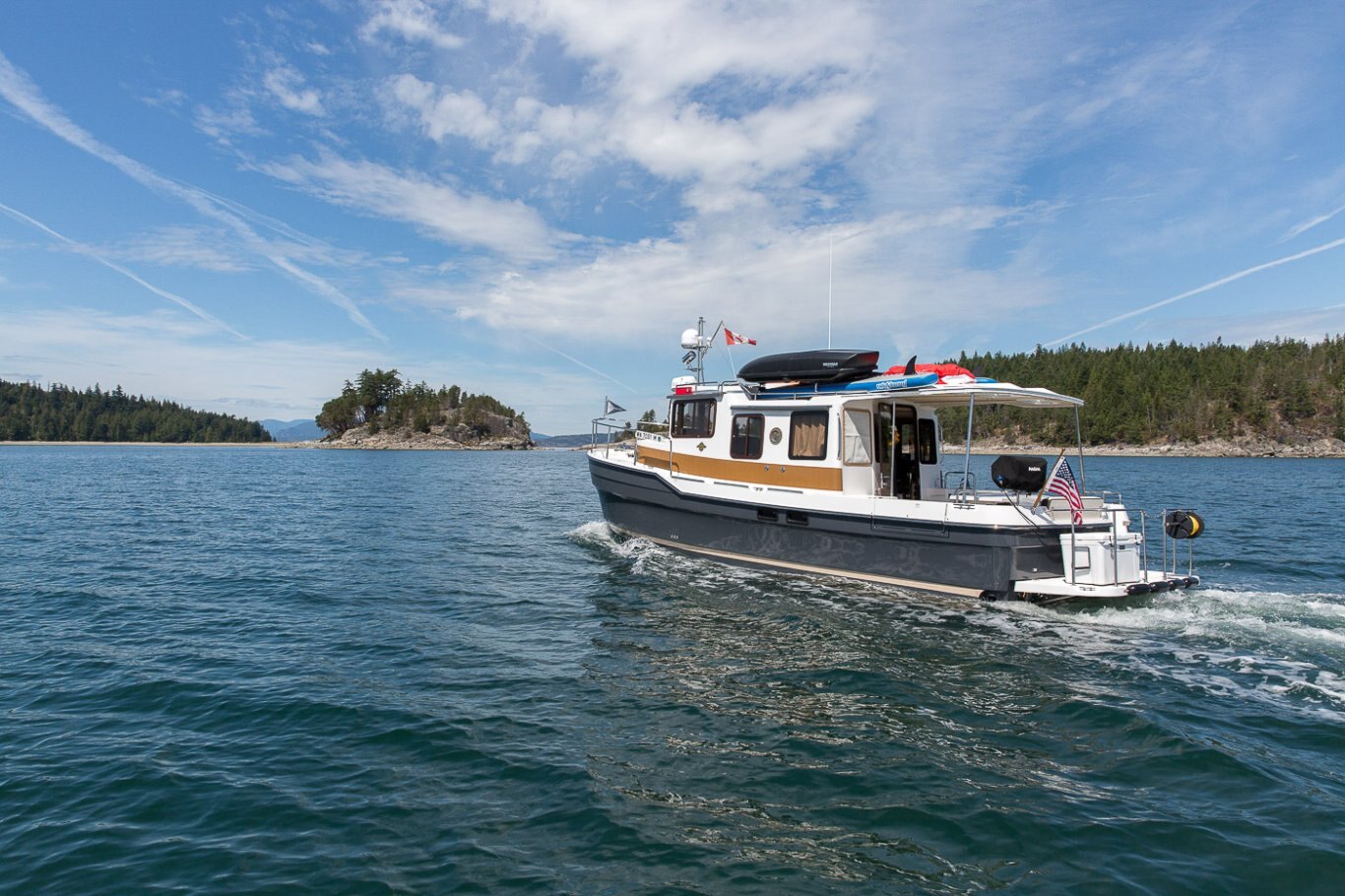 Ranger Tugs R 31 SEDAN