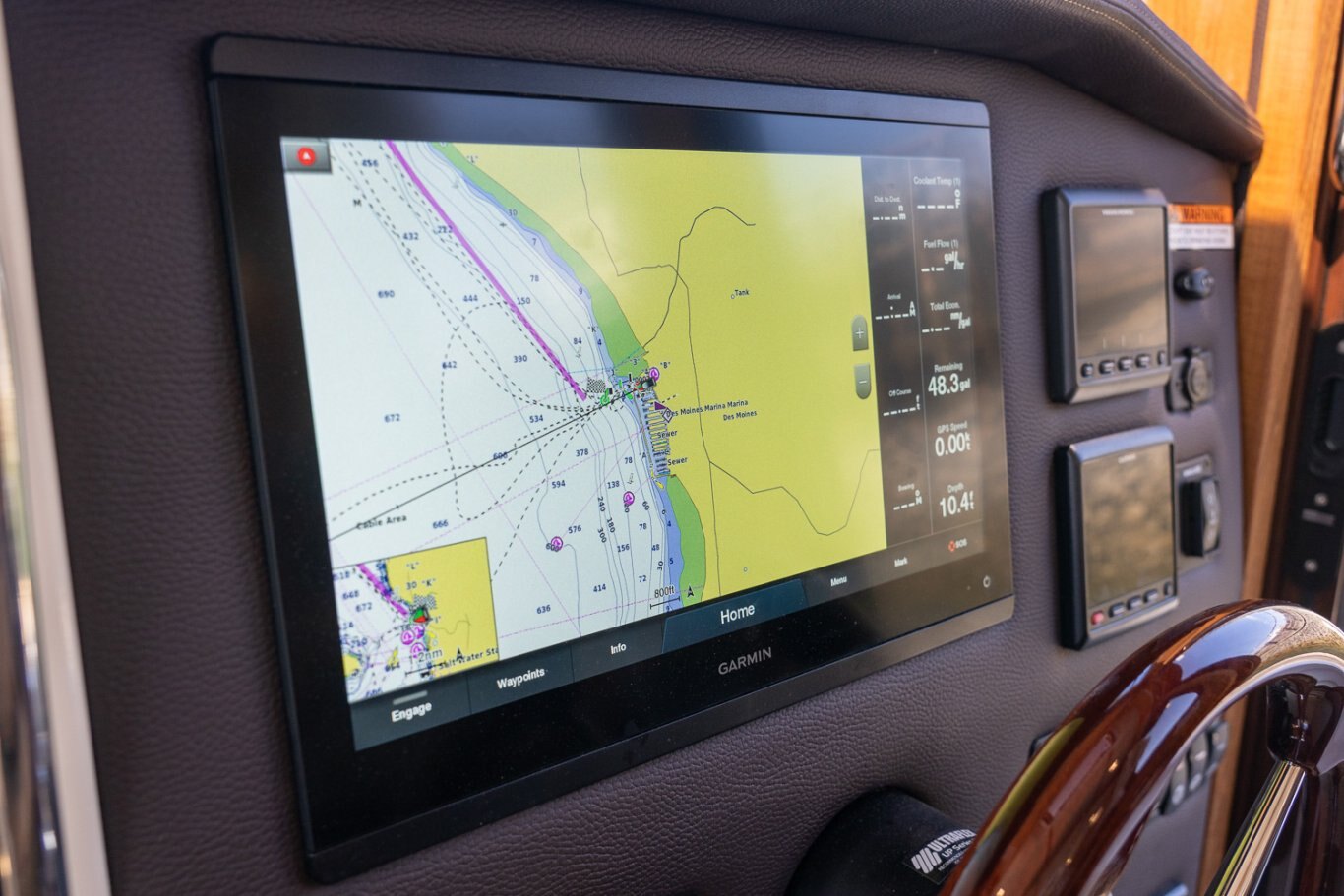 Ranger Tugs R 31 COMMAND BRIDGE