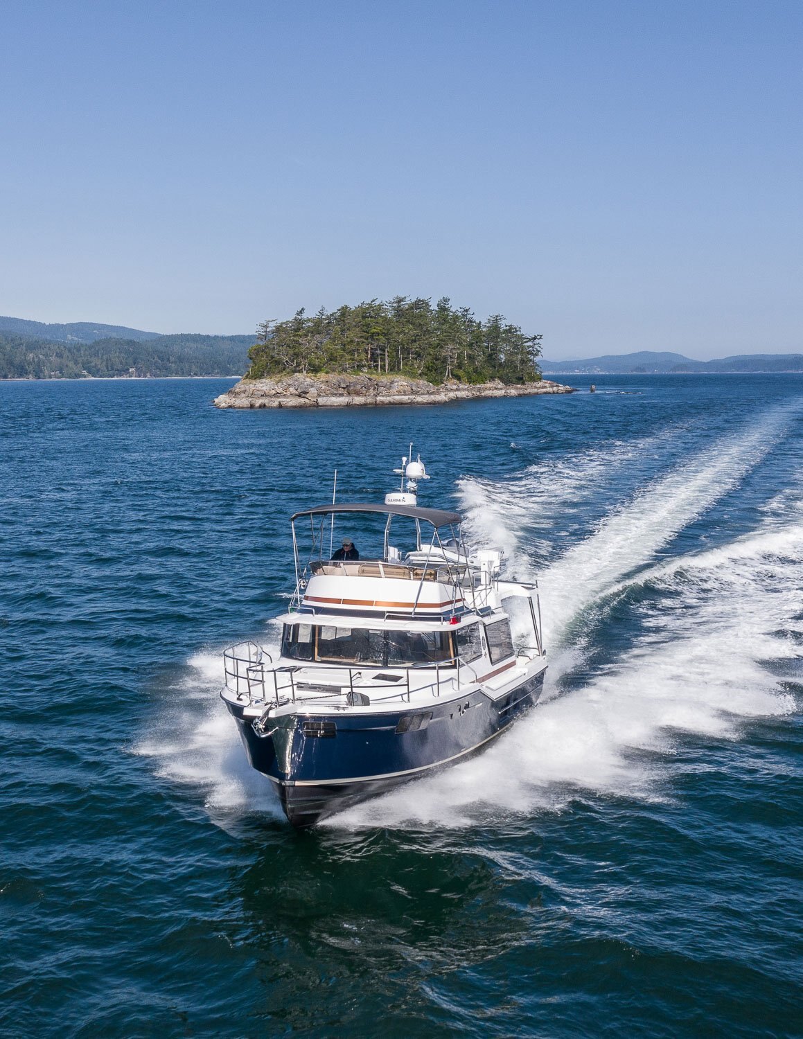 Ranger Tugs R 43 COMMAND BRIDGE