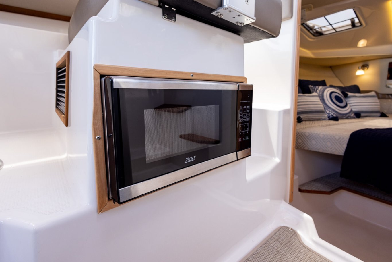 Cutwater C 248 COUPE