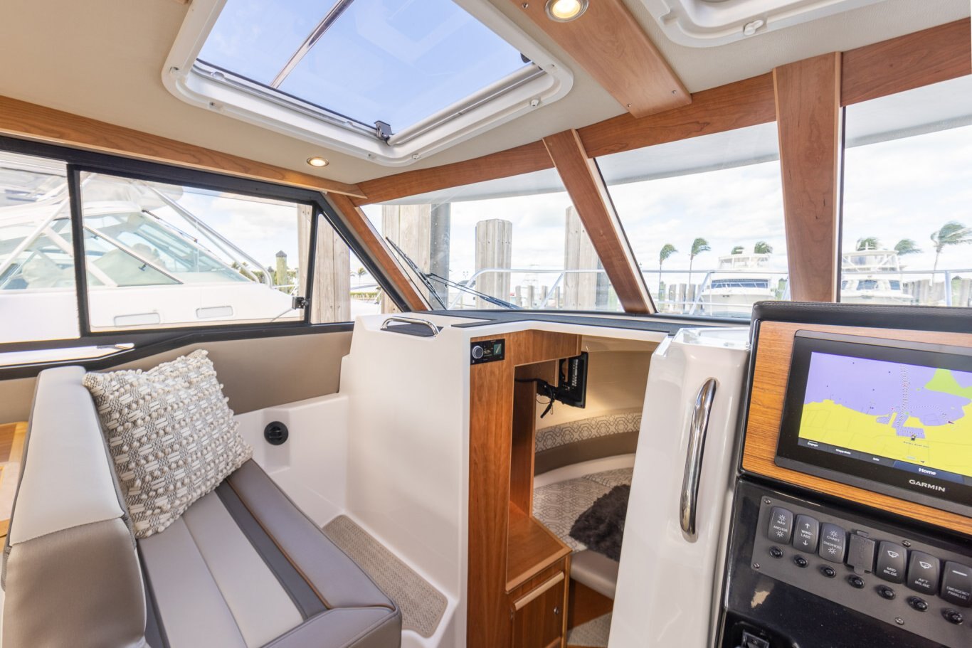 Cutwater C 288 COUPE