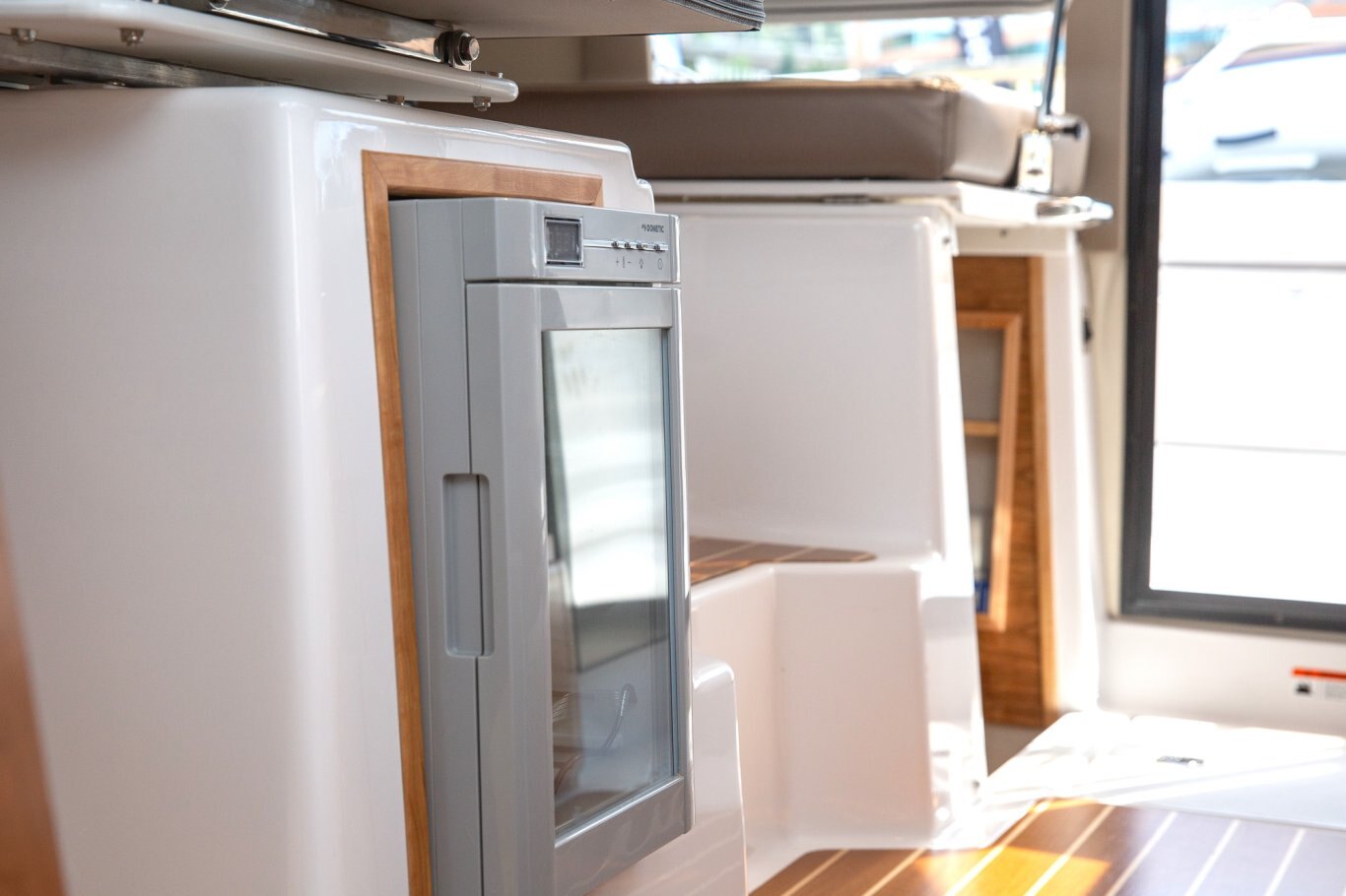 Cutwater C 32 COMMAND BRIDGE