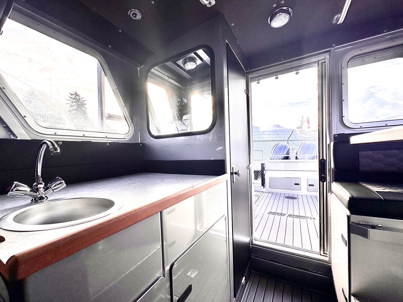 2025 North River 2700S